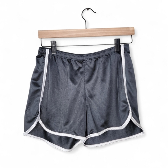 Russell Athletic Pants - Russell Athletic Running Shorts in Gray Size M